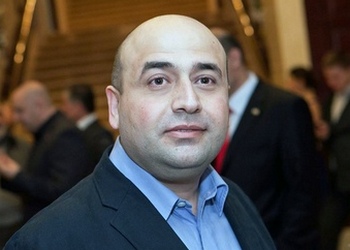 Марат Акопян