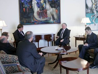 Глава МИД Армении и британские депутаты