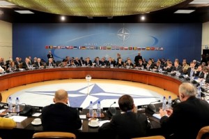 НАТО отказалось вмешиваться в сирийский конфликт
