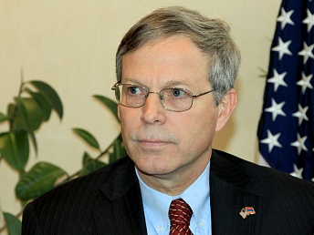 посол США в Армении Джон Хеферн