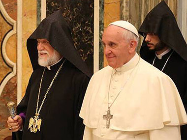 Арам I и Папа Римский