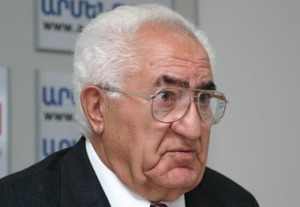 Владимир Мовсисян