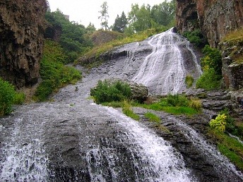 Армения водопад