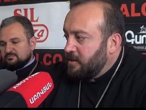 Епископ О. Манукян