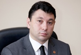 E`duard SHarmazanov