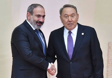 Пашинян и Назарбаев