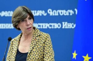 Париж за расширение наблюдательной миссию ЕС в Армении
