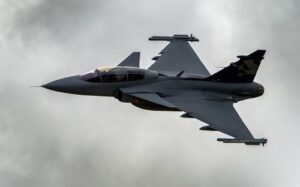 Міністр оборони Швеції: Обговорення про надання Україні Gripen тривають